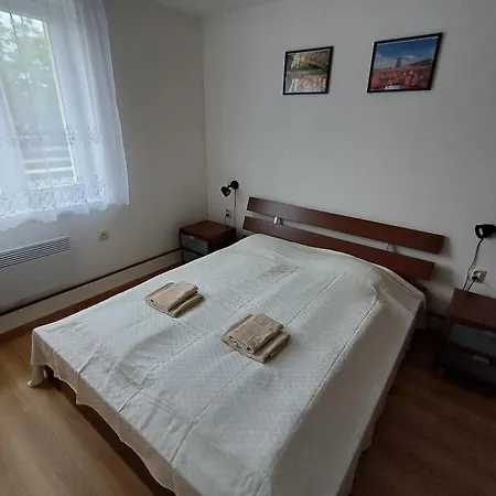 Apartman Kolarovo Διαμέρισμα *